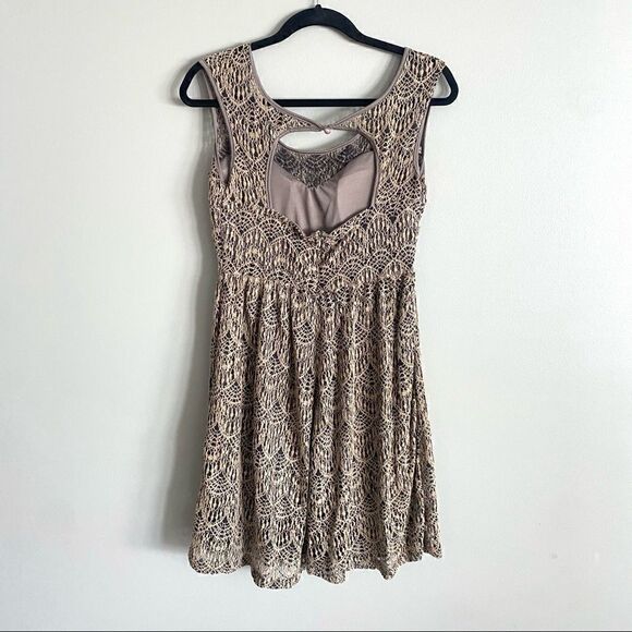 Papillon Crochet Lace Open Back A-Line Mini Dress Womens Size Small - Picture 2 of 7